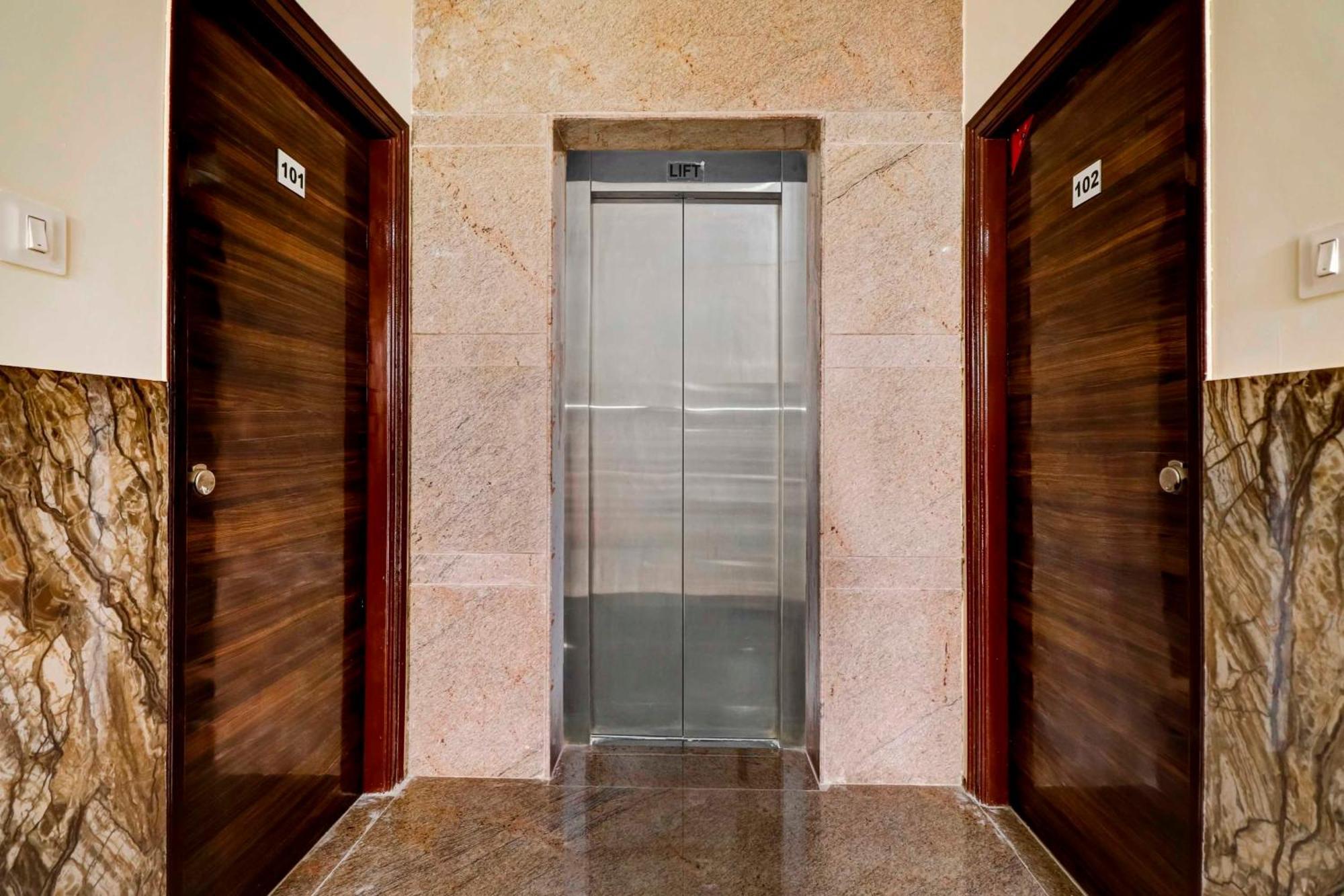 Collection O Olive Hotel Bangalore Exterior foto
